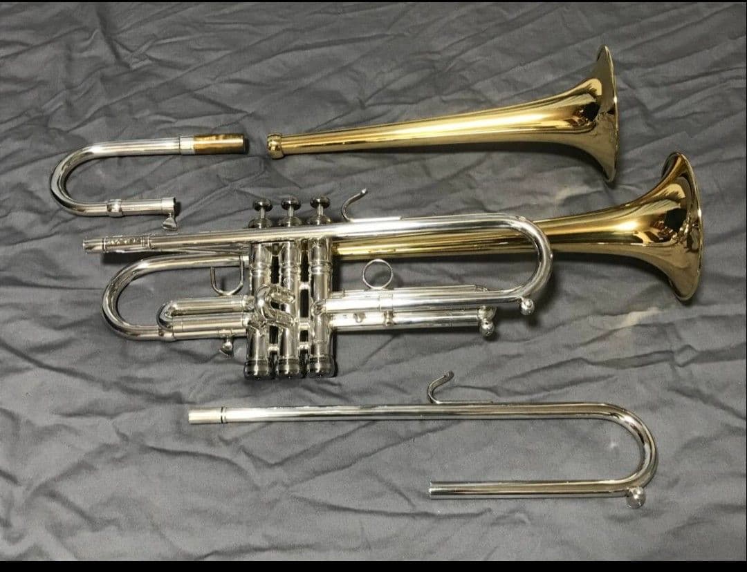 ストンビ　Master　B♭トランペット　替えベル付き