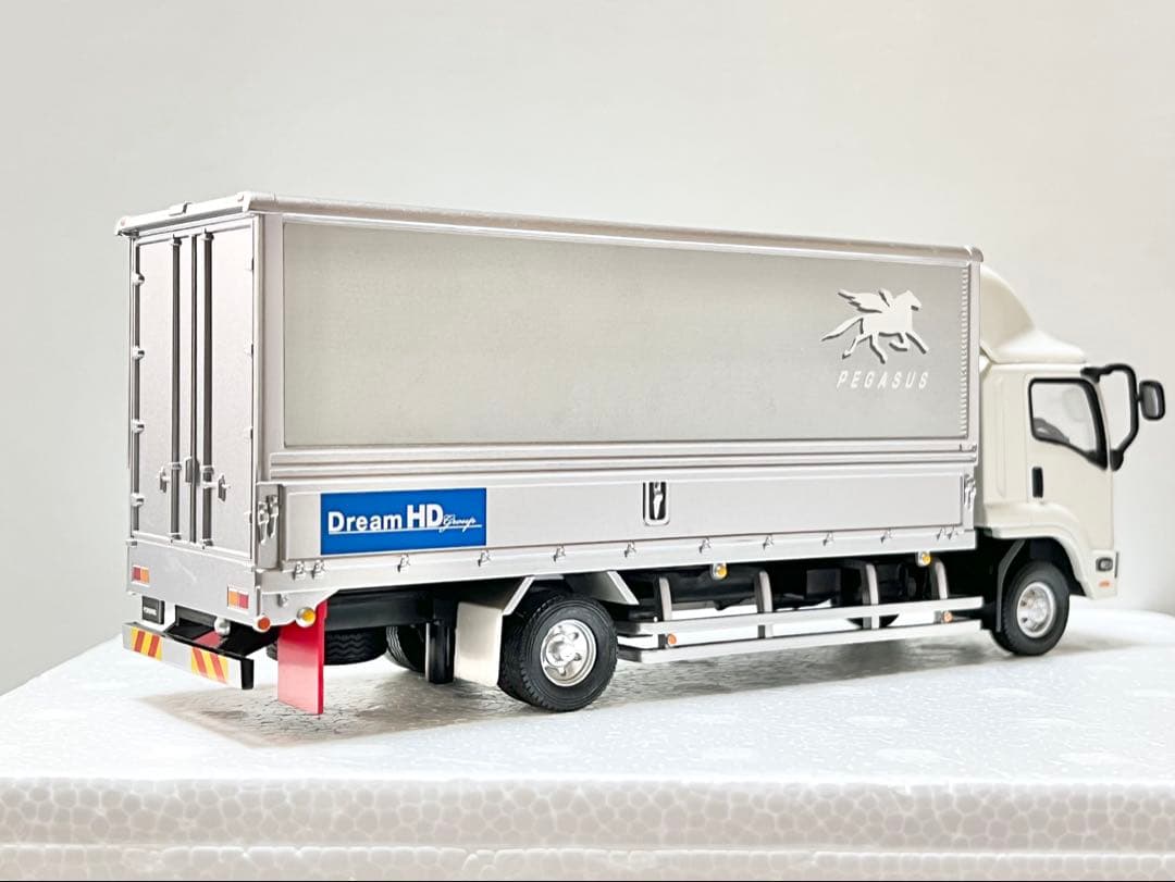 【超激レア】 いすゞ・フォワード　ペガサス　ドリームHD トラック野郎 デコトラ