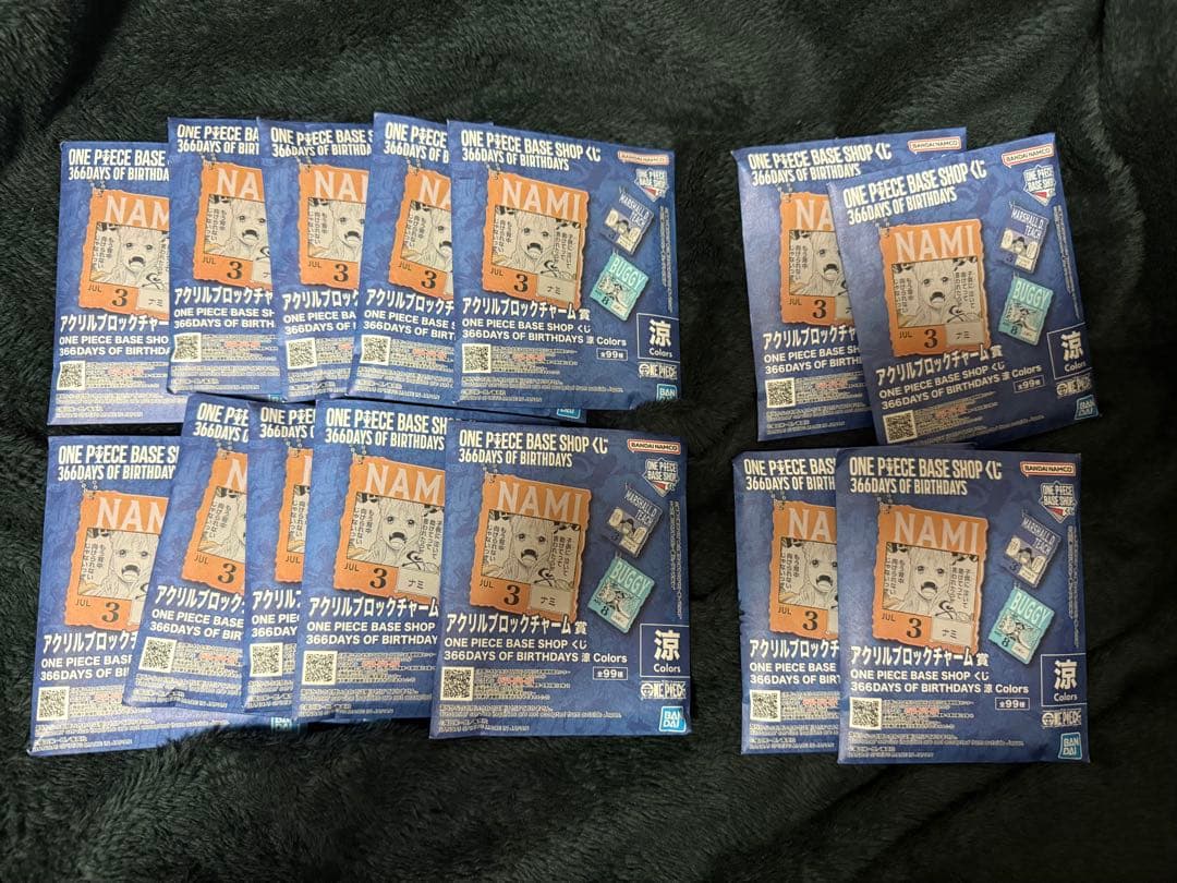 ワンピースベース限定くじ　アクリルセット