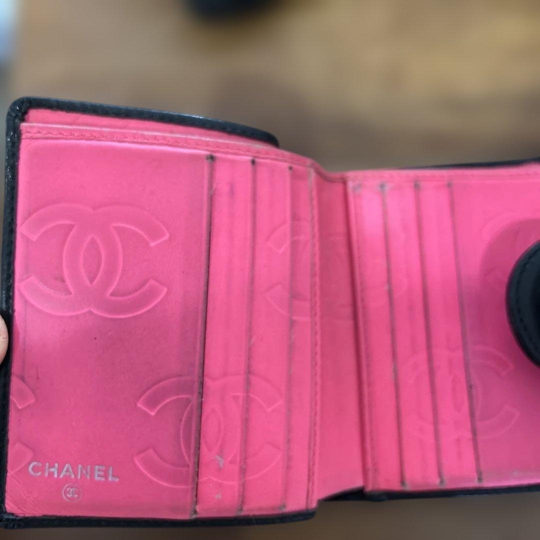 p*y様 CHANEL 二つ折り財布 ブラック