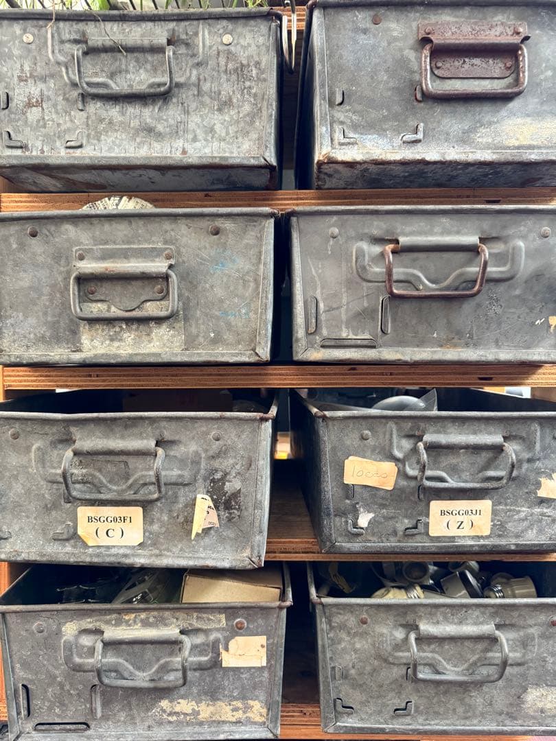 ドイツ蚤の市　ヴィンテージコンテナ　スタッキング　8個