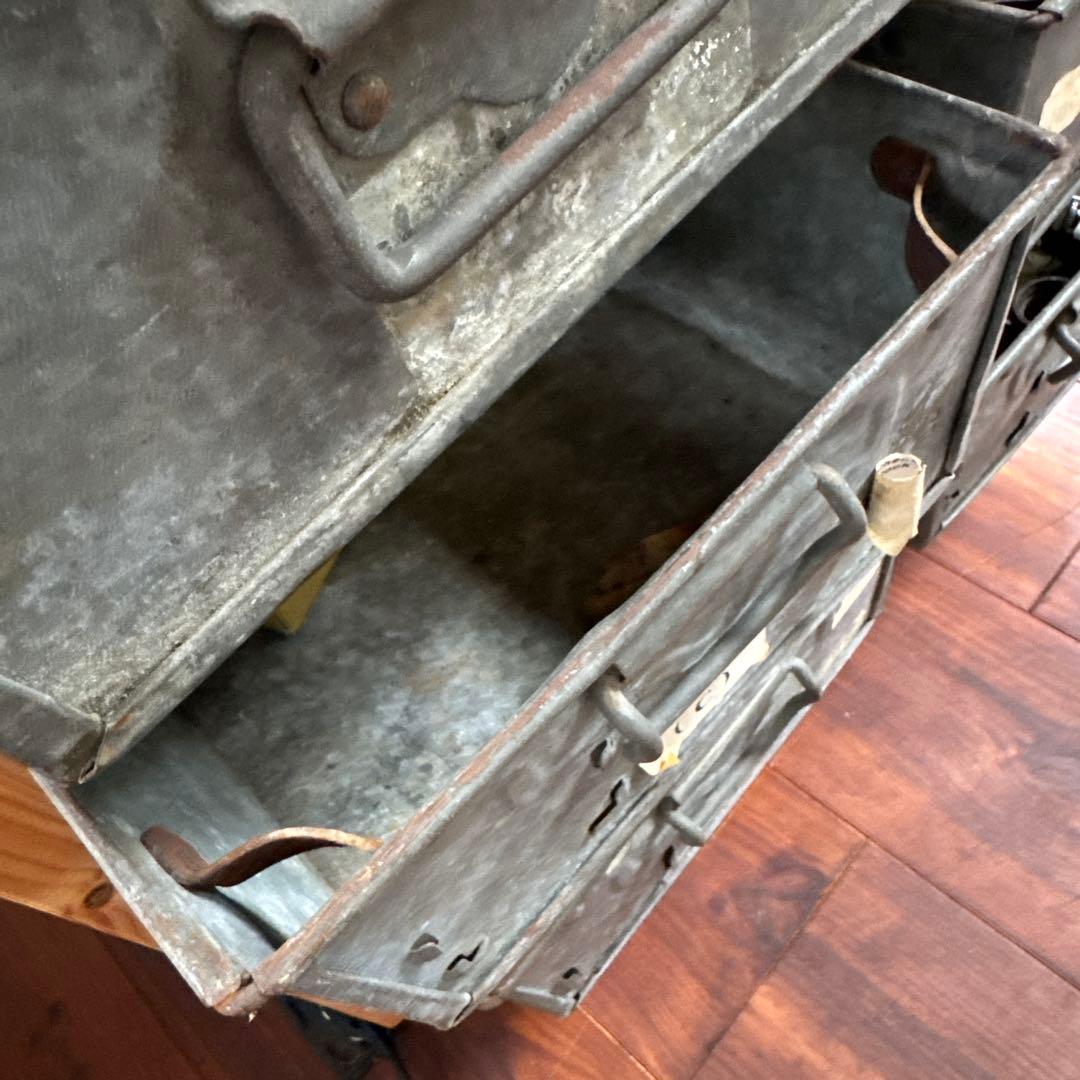 ドイツ蚤の市　ヴィンテージコンテナ　スタッキング　8個