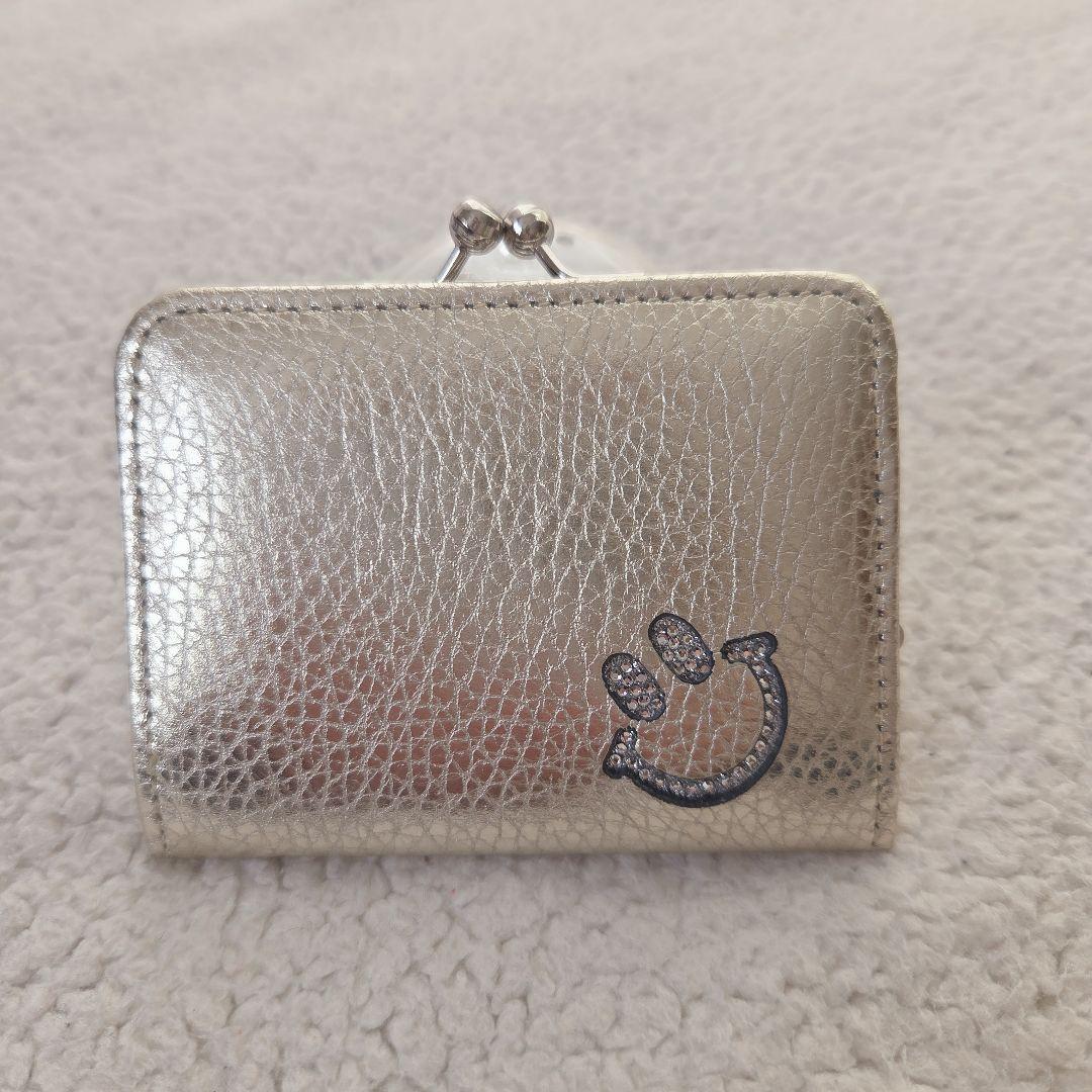 サロンドアルファード　小銭入れ がま口 財布 ケース 本革 スマイル