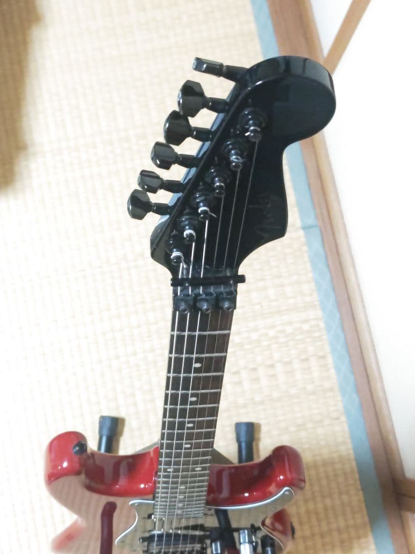 フェンダージャパン ストラトキャスター ブラッドギルズ フロイドローズ搭載