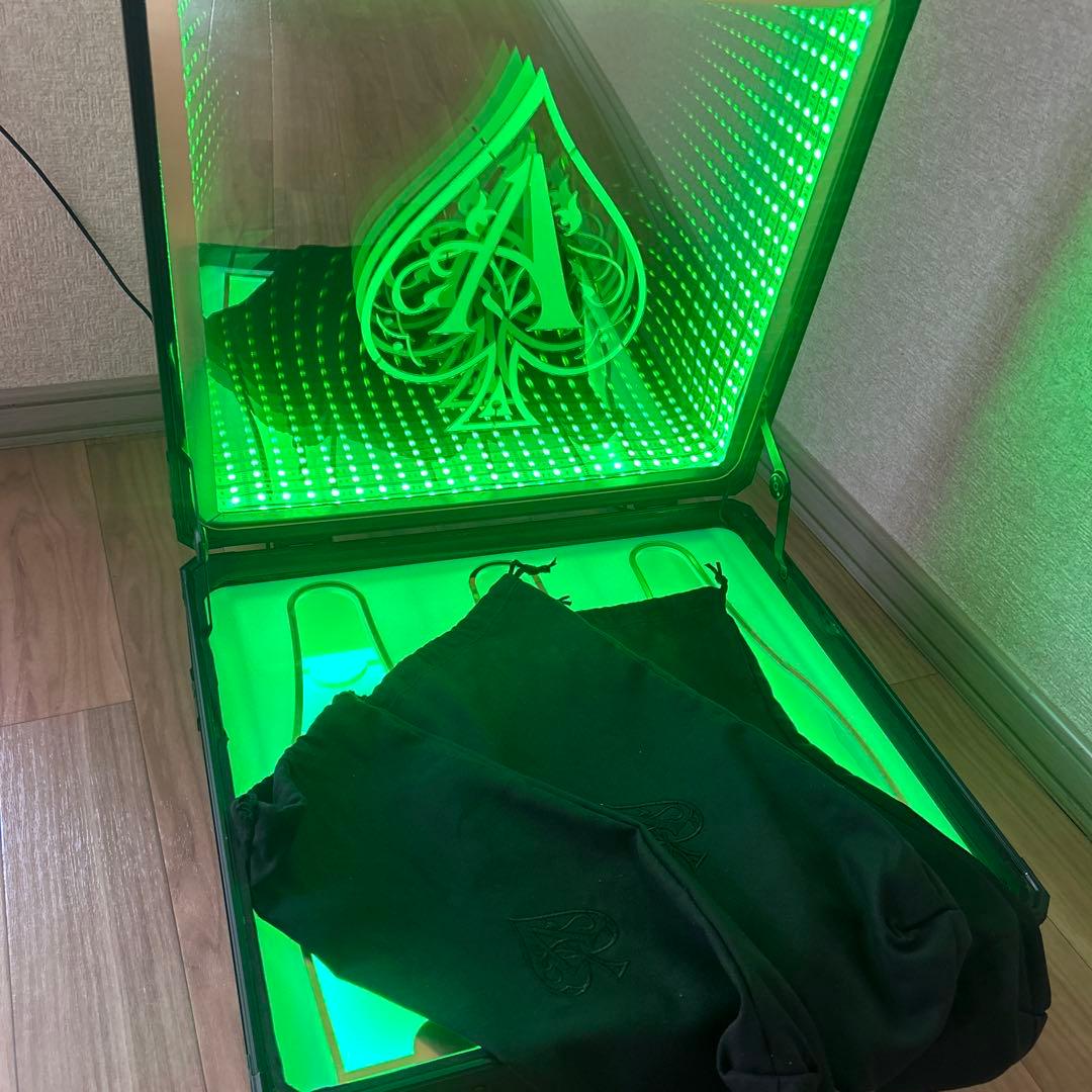 アルマンドアタッシュケース