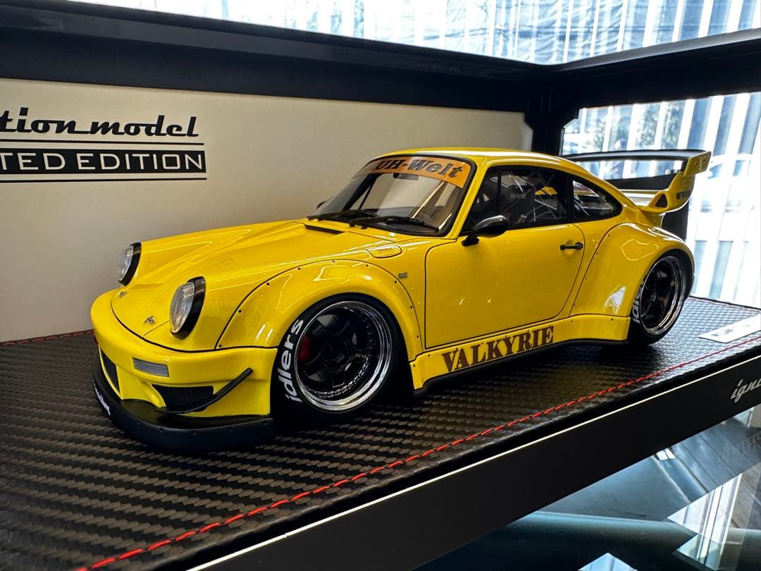 RWB930 ignition Model 1/18 エンジン付き