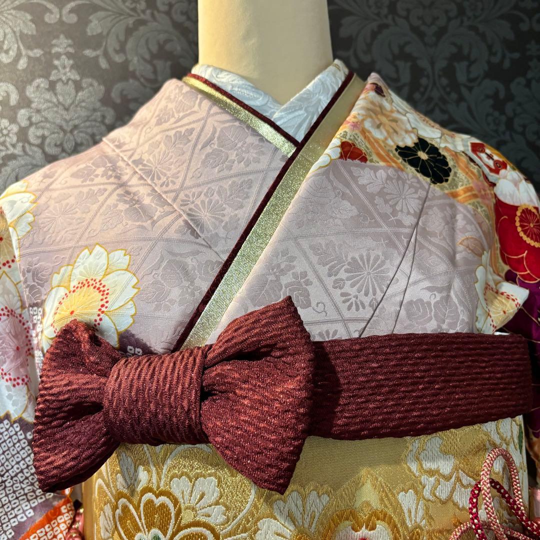 美品　地紋　花模様　金駒刺繍　金彩　逸品　振袖　フルセット 振り袖