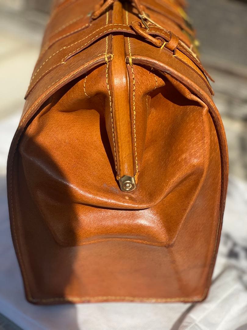 ドクターズバッグ　ダレスバッグ　本革　アンティーク　未使用　経年劣化あり　鍵付き