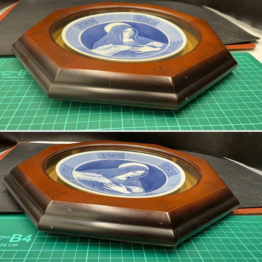 1920年、イヤープレート。イエスを抱くマリア。額縁セット。