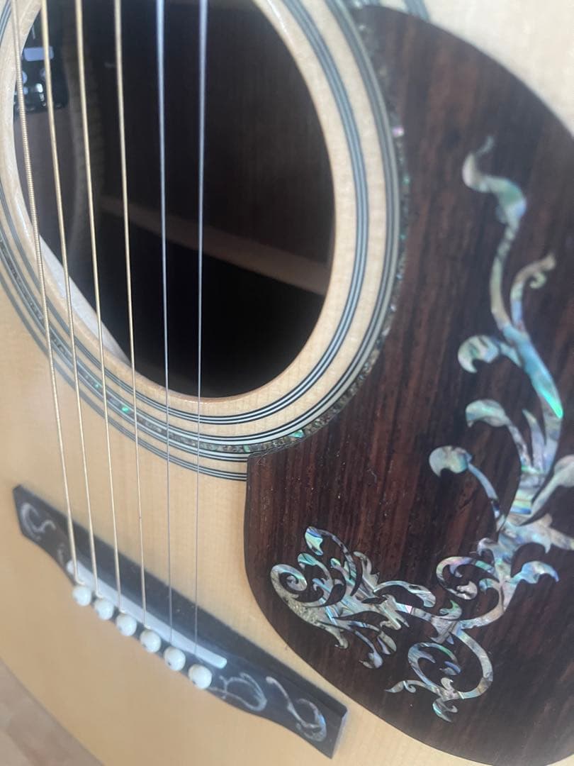 豪華装飾インレイ　アコースティックギター