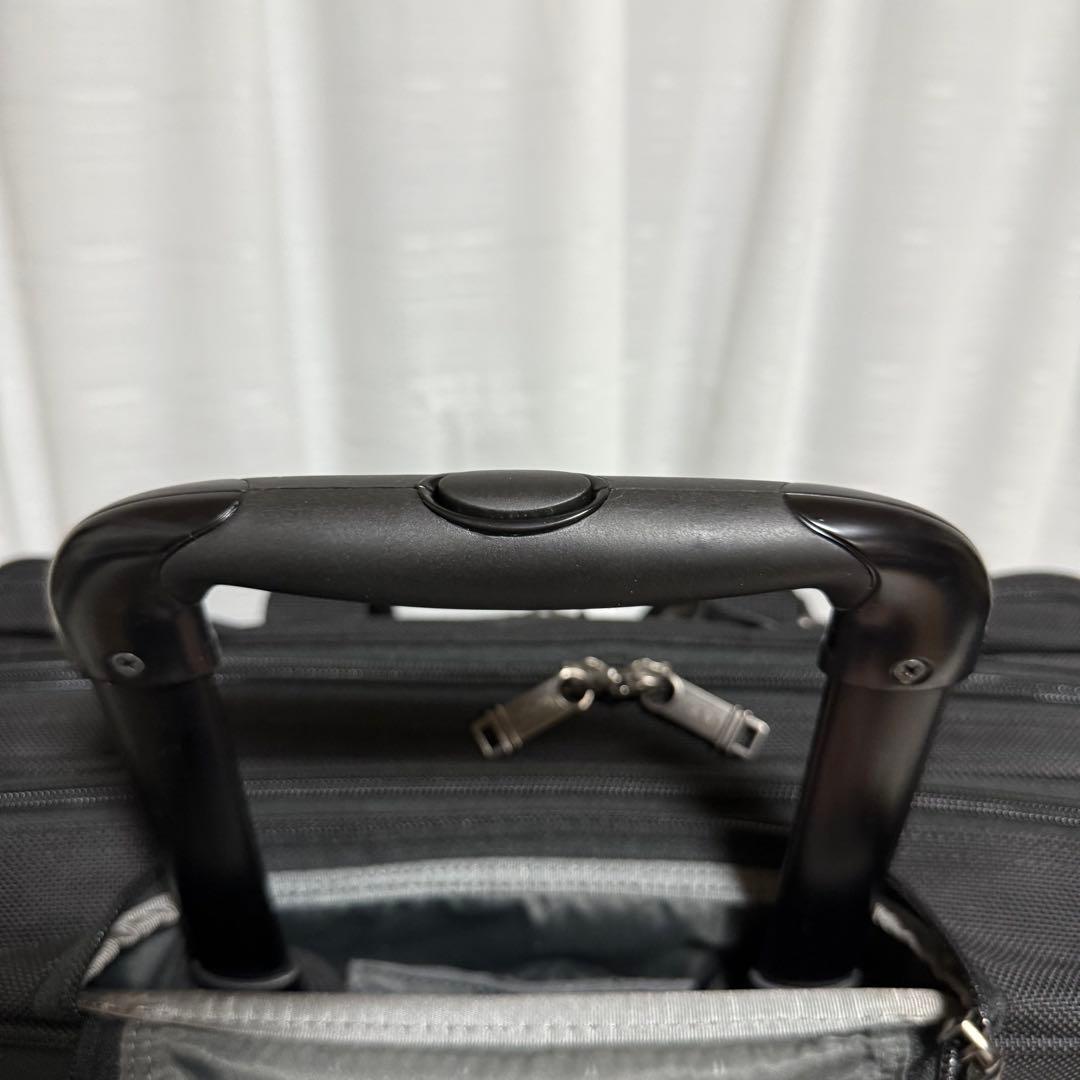 ⭐️極美品⭐️　トゥミ　26104D4 キャリーバッグ　3気室　ナイロン　黒