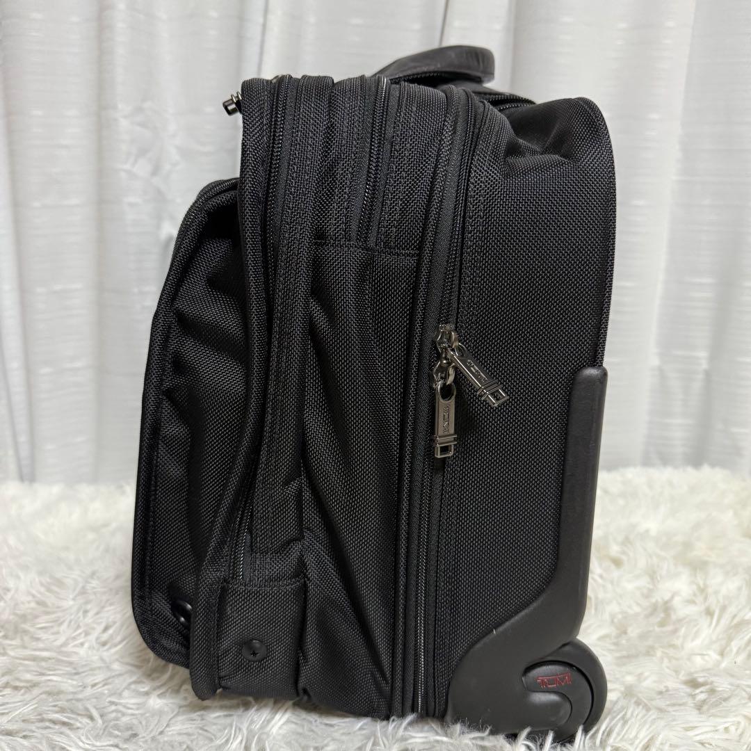 ⭐️極美品⭐️　トゥミ　26104D4 キャリーバッグ　3気室　ナイロン　黒