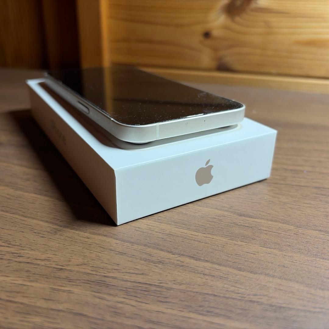 iPhone 13 128GB Ｓtar light