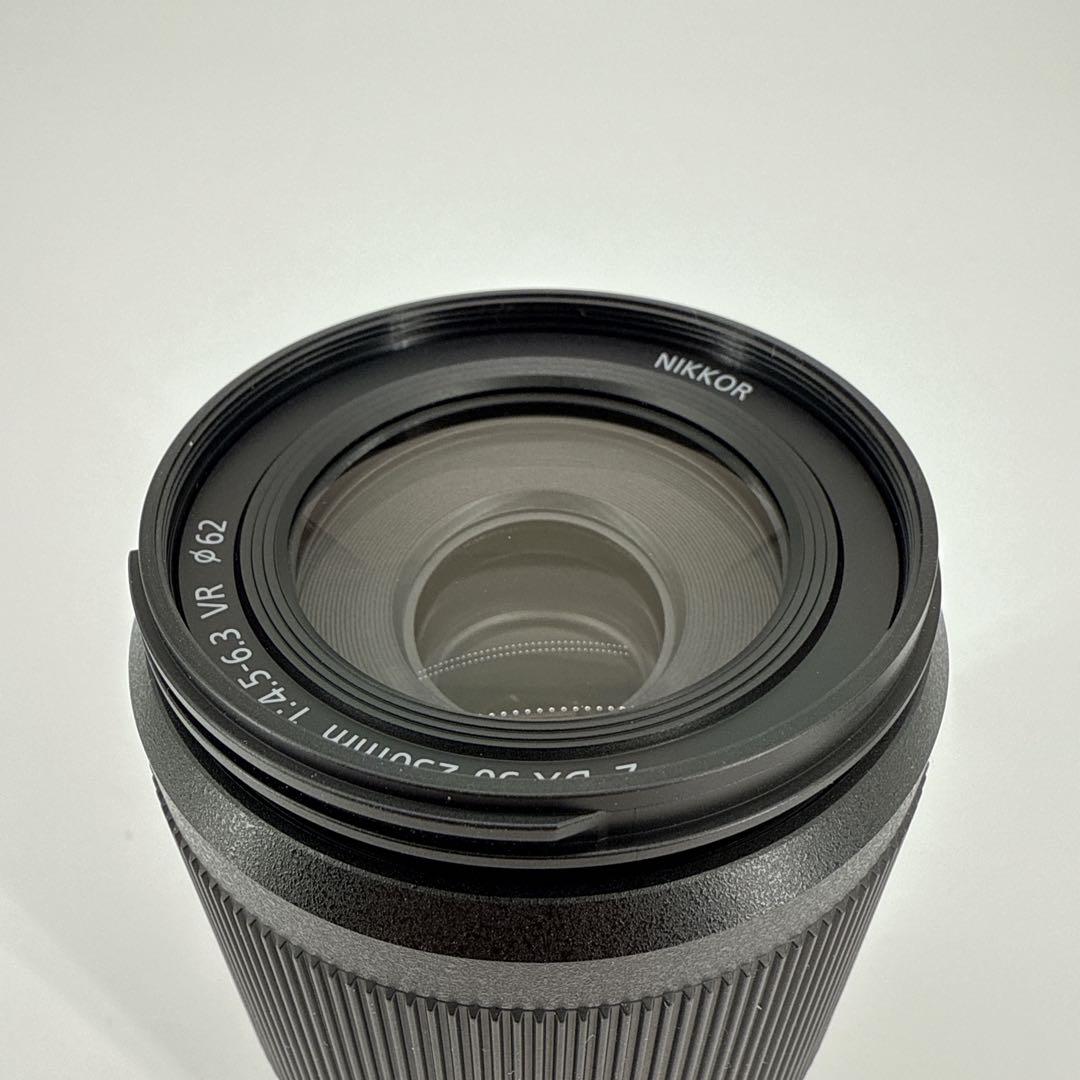 Nikon DX 50-250mm f/4.5-6.3 ズームレンズ