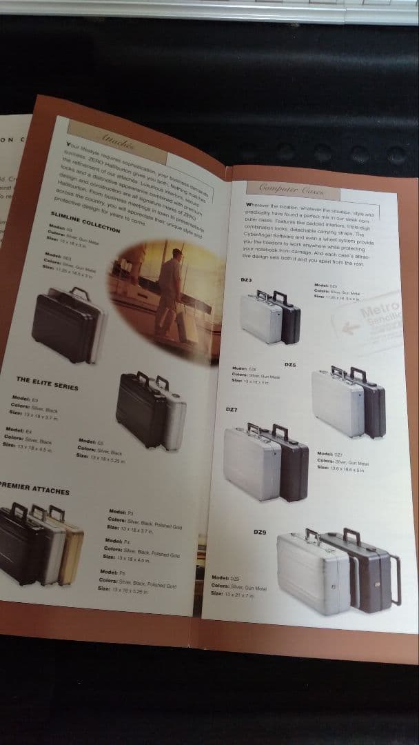 k*t様 ZEROHALLI ゼロハリバートン アタッシュケース付属品有り