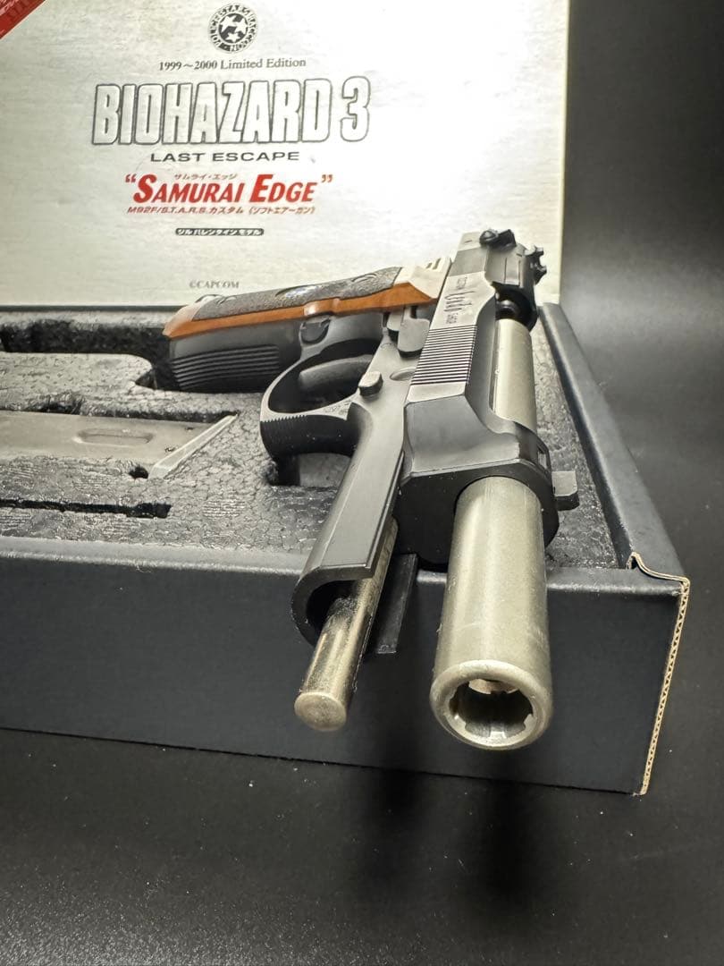 サムライエッジ　ジルバレンタインモデル　ガスガン