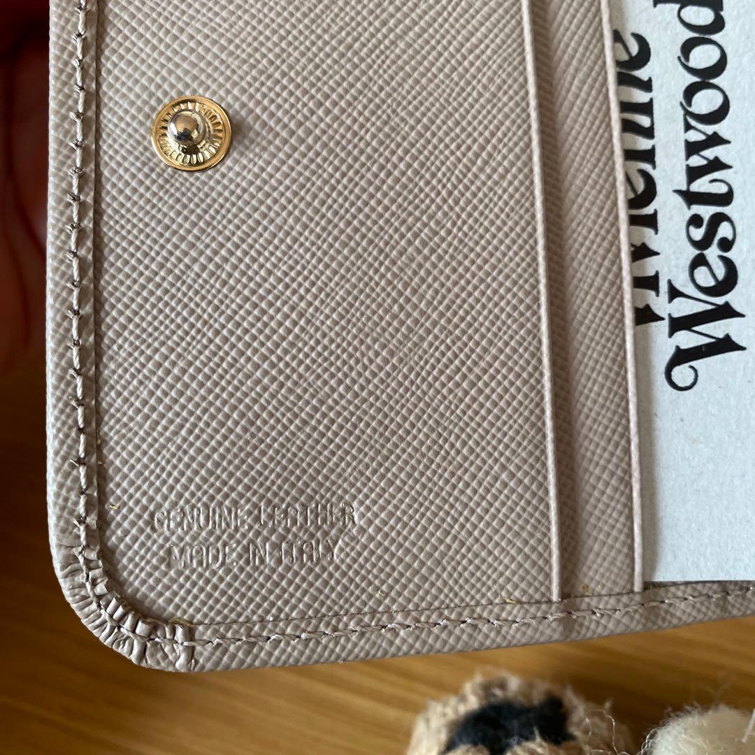 【新品】ヴィヴィアン　二つ折り財布 ベージュ