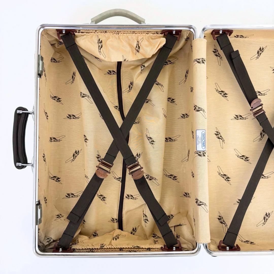 美品 リモワ クラシックフライト 33L 機内持ち込み 2輪 TSAロックベルト