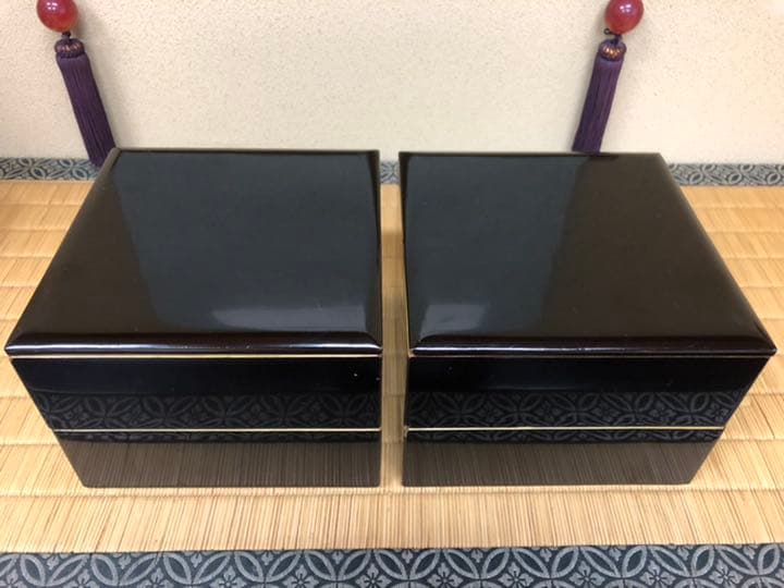 【黒塗】四段重箱／蓋２点