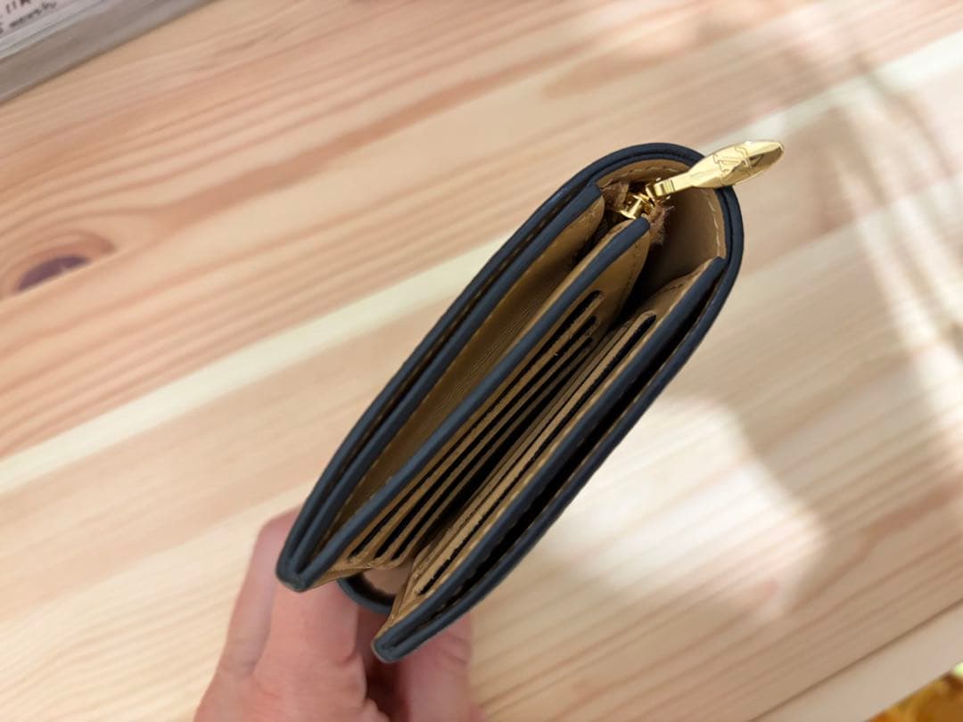 Louis Vuitton 二つ折り財布 ブラック