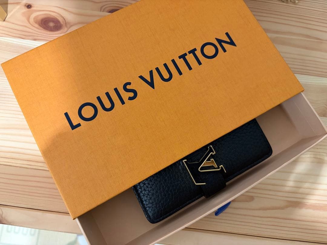 Louis Vuitton 二つ折り財布 ブラック