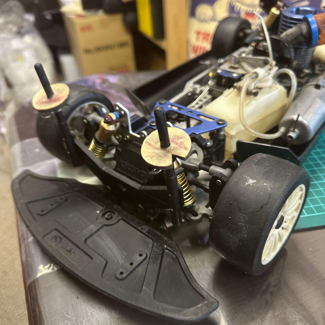 u*f様 1/8RC Car Chassis Nitro Engine 4WD京