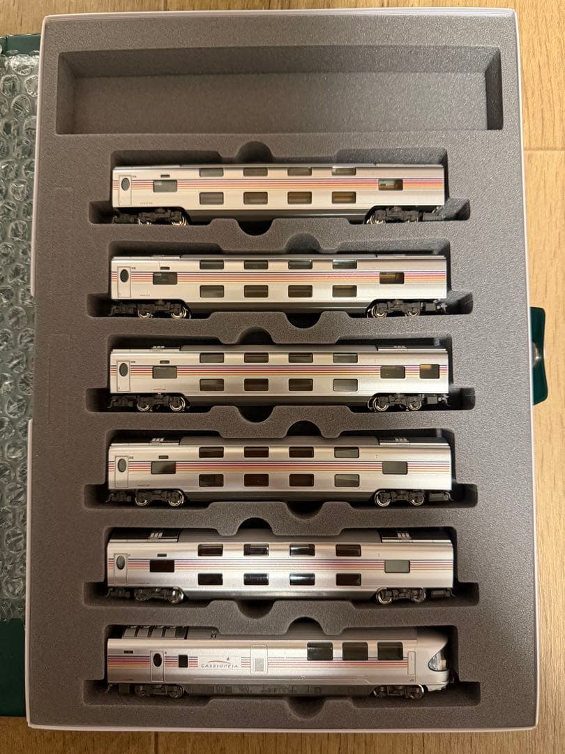 ラ*ン様 ⭐︎【客車全車両室内灯取り付け済み】　E26系カシオペア12両＆EF8