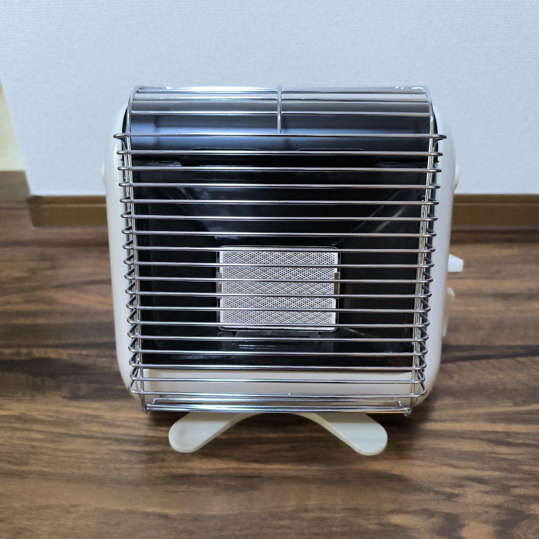 イワタニ　カセットガスストーブ　CB-STV-MYD2　2022年製