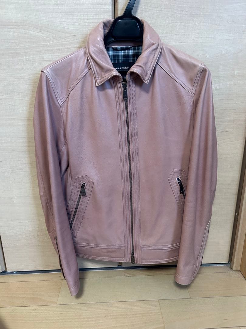 バーバリーブラックレーベル　ピンクレザーシングルライダースジャケット　m