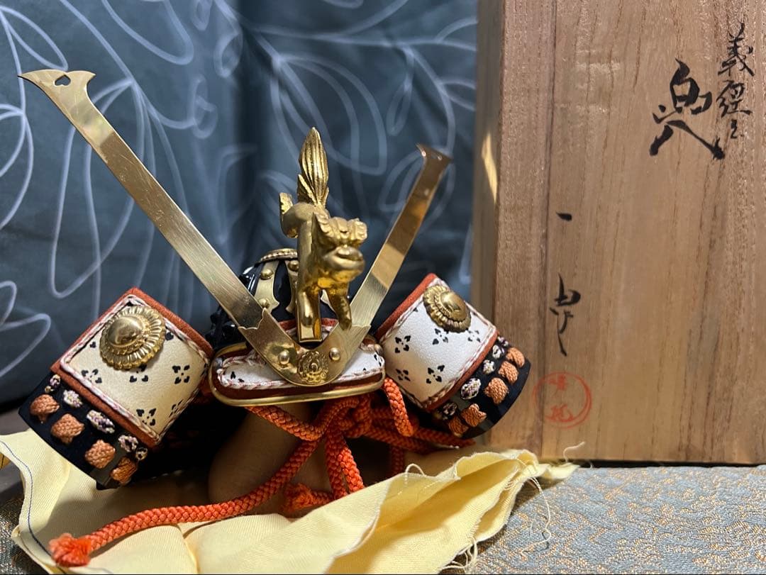 甲冑師 加藤一冑 長鍬形獅子前立兜 源頼朝 戦国武将 兜 置物