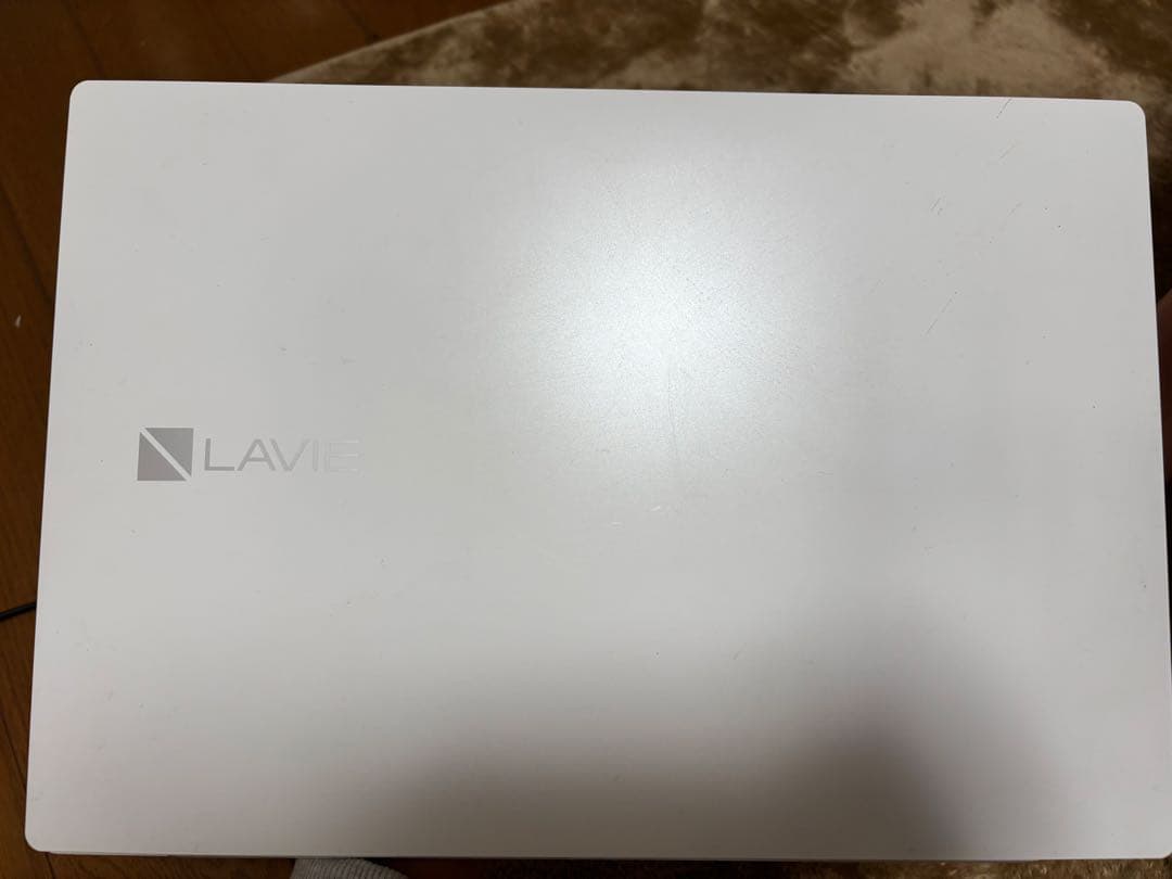 LAVIE 15.6インチノートPC ホワイト 第8世代
