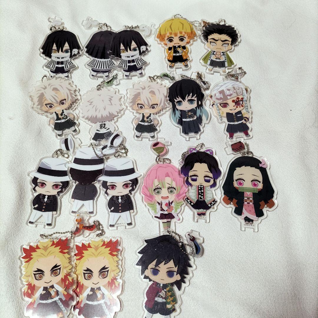 鬼滅の刃 缶バッジ　キーホルダー　ラバーストラップ　セット 大量　まとめ売り