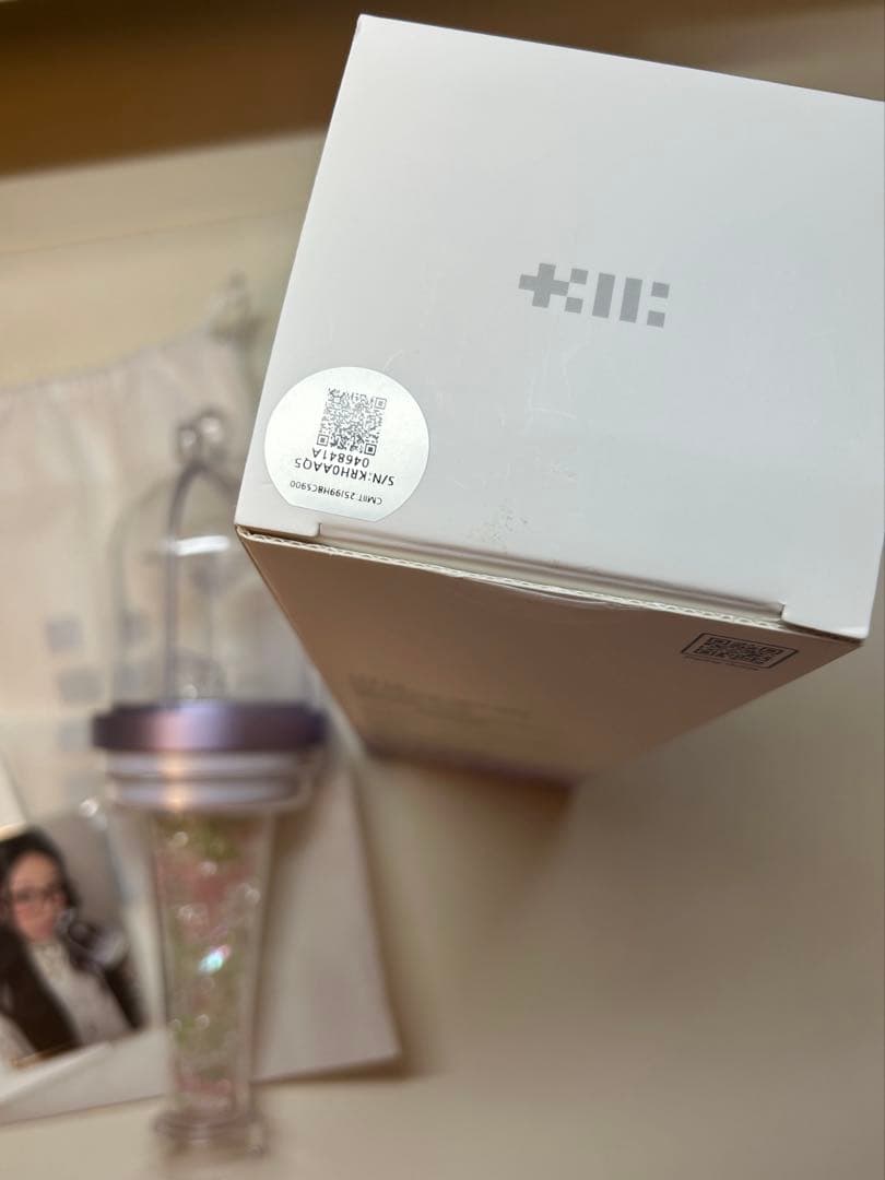 公式 ILLIT ペンライト