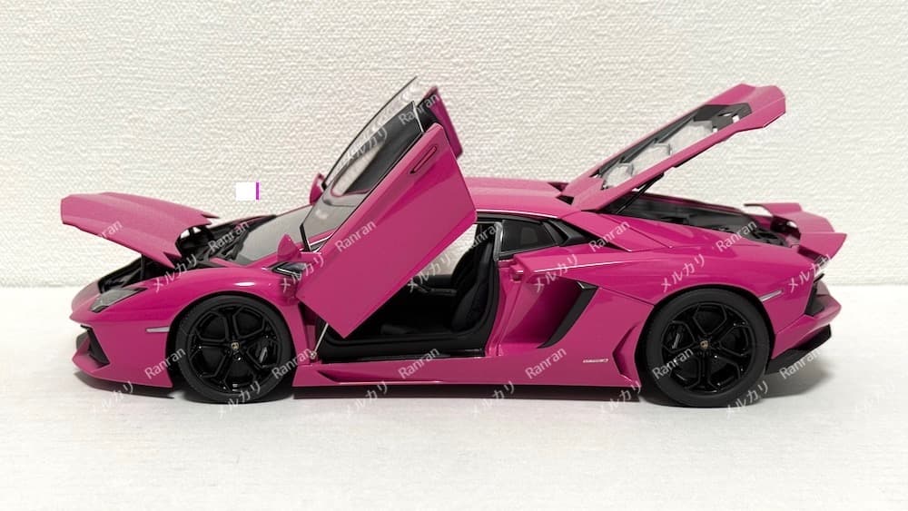 ミニカー 1/18 AUTOart Lamborghini AVENTADOR LP700