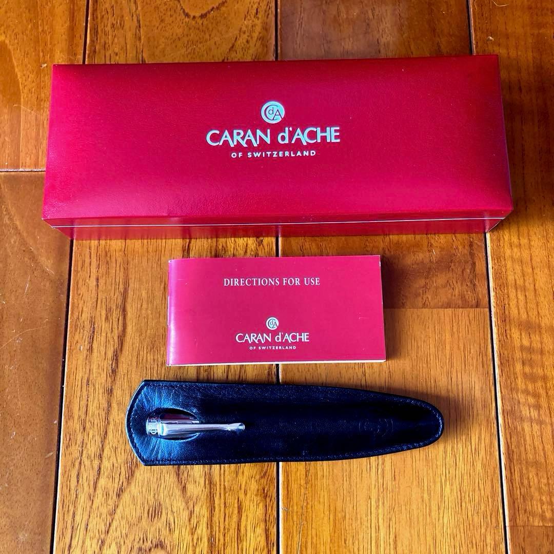 CARAN d'ACHE 万年筆 シルバー エクリドール　シェブロン