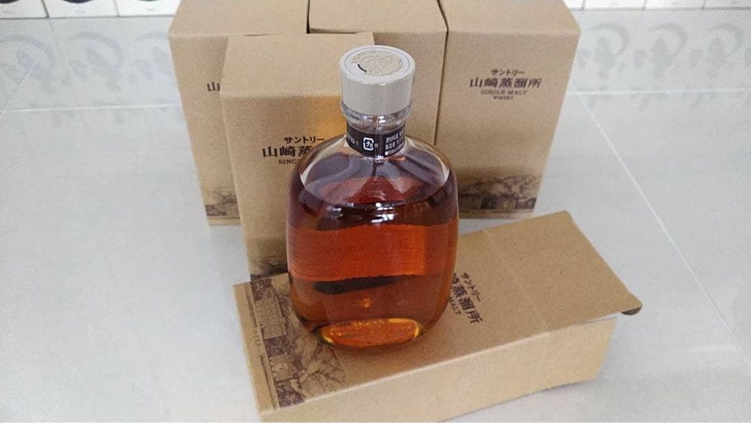 山﨑蒸留所　限定　サントリー　山﨑　　ウイスキー　8本　シリアル入り　300ml