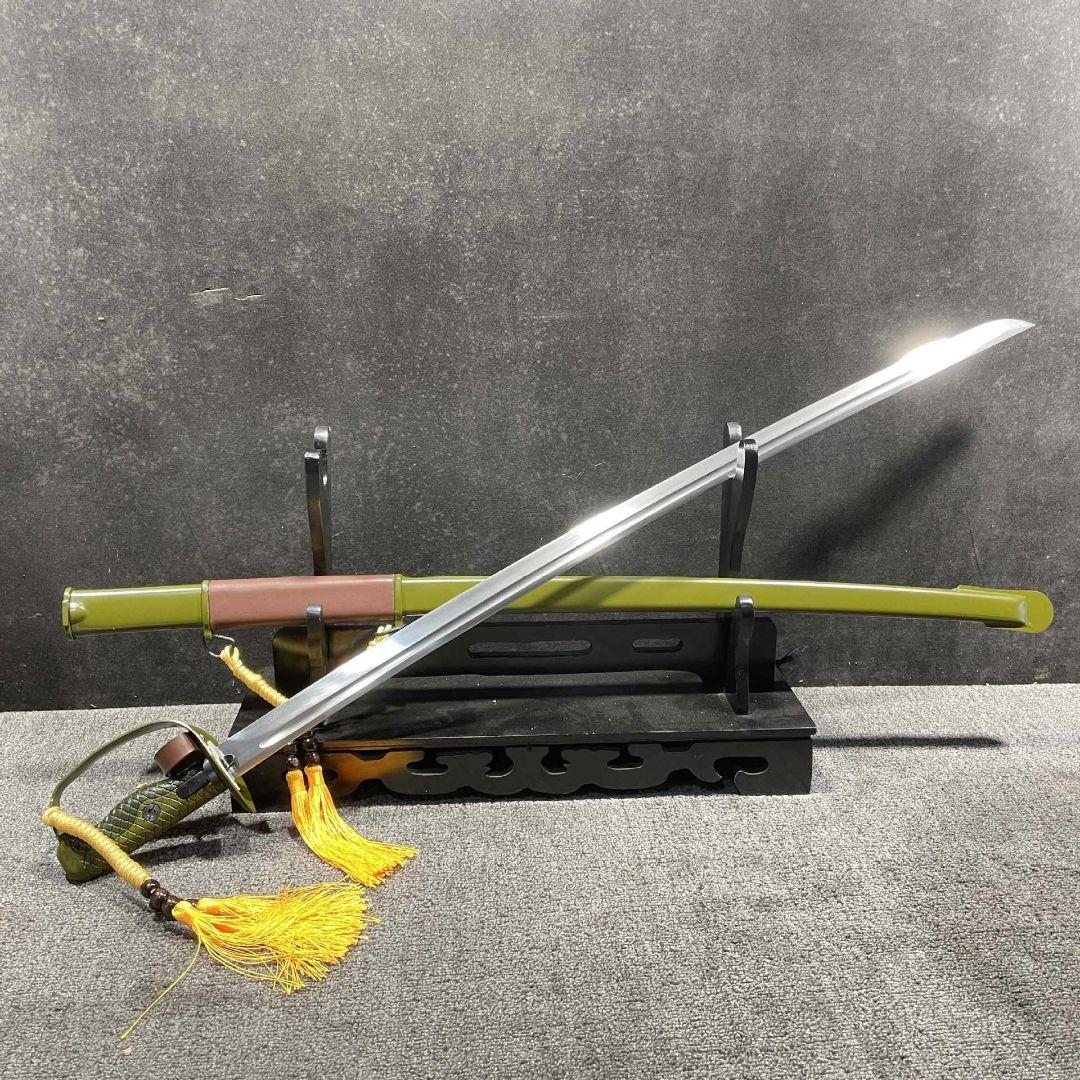 1041-武具 刀装具 日本刀　模造刀 居合刀 武士道 鑑賞用 軍刀 騎兵刀