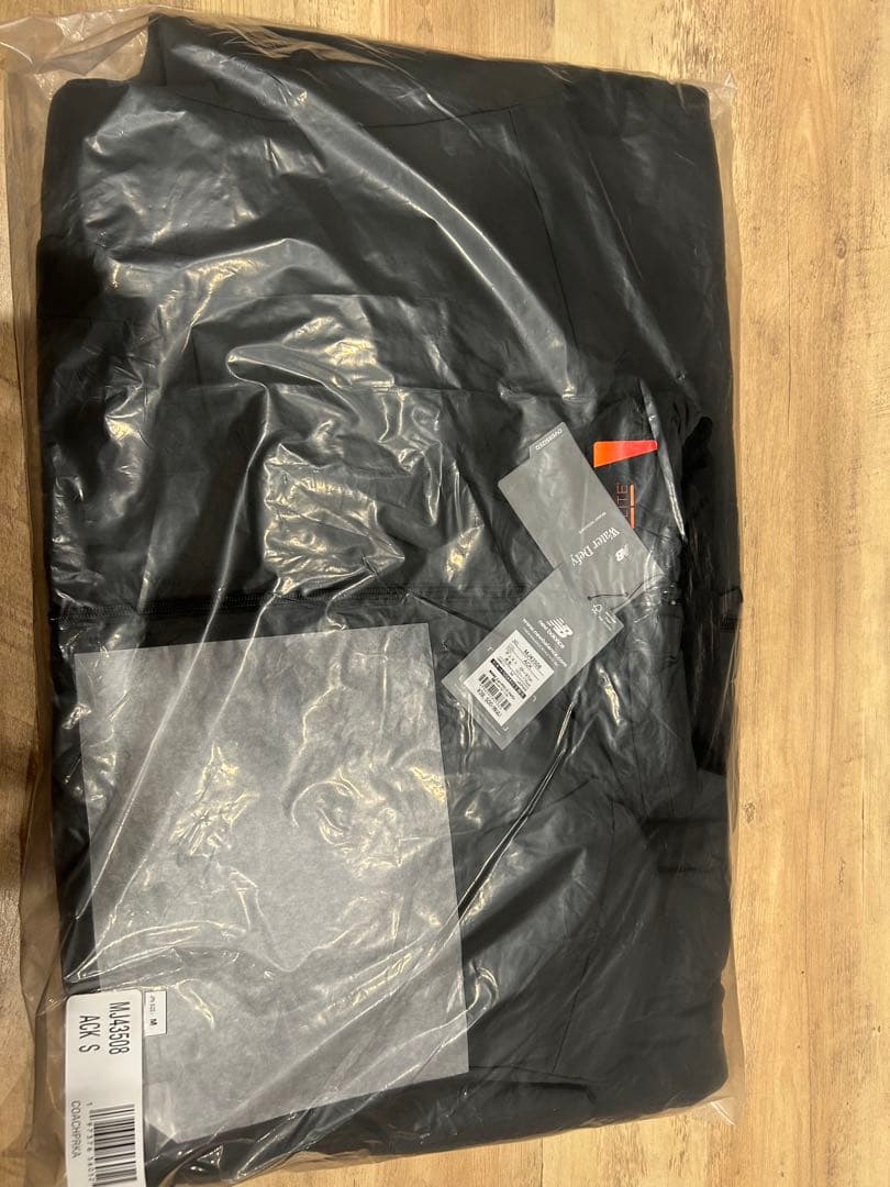 New Balance ニューバランス　メンズコーチパーカ　Mサイズ