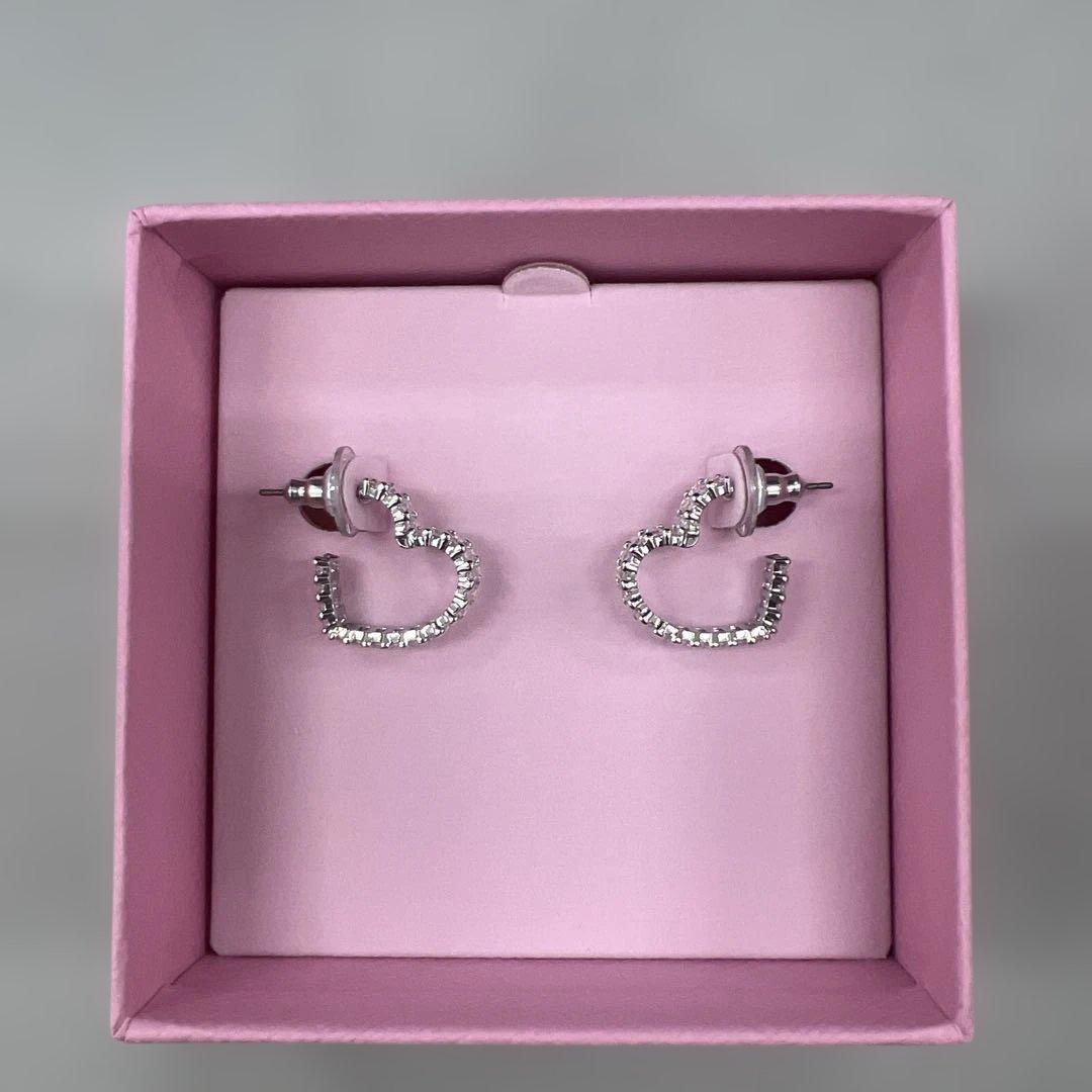 511409スワロフスキー Matrix フープピアス ハート シルバー クリア