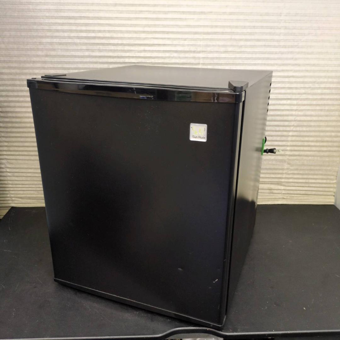 ☆サンルック 48L 1ドア冷蔵庫 2020年製 ペルチェ式 SR-R4802