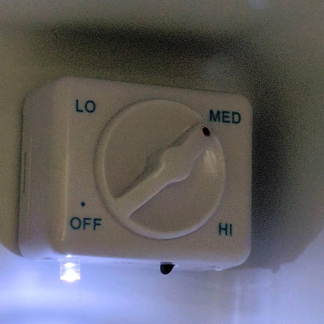 ☆サンルック 48L 1ドア冷蔵庫 2020年製 ペルチェ式 SR-R4802