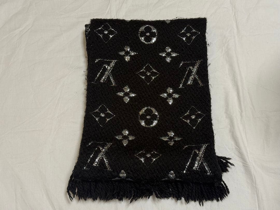 がっつけ。【おまけ付き】ルイヴィトン マフラー