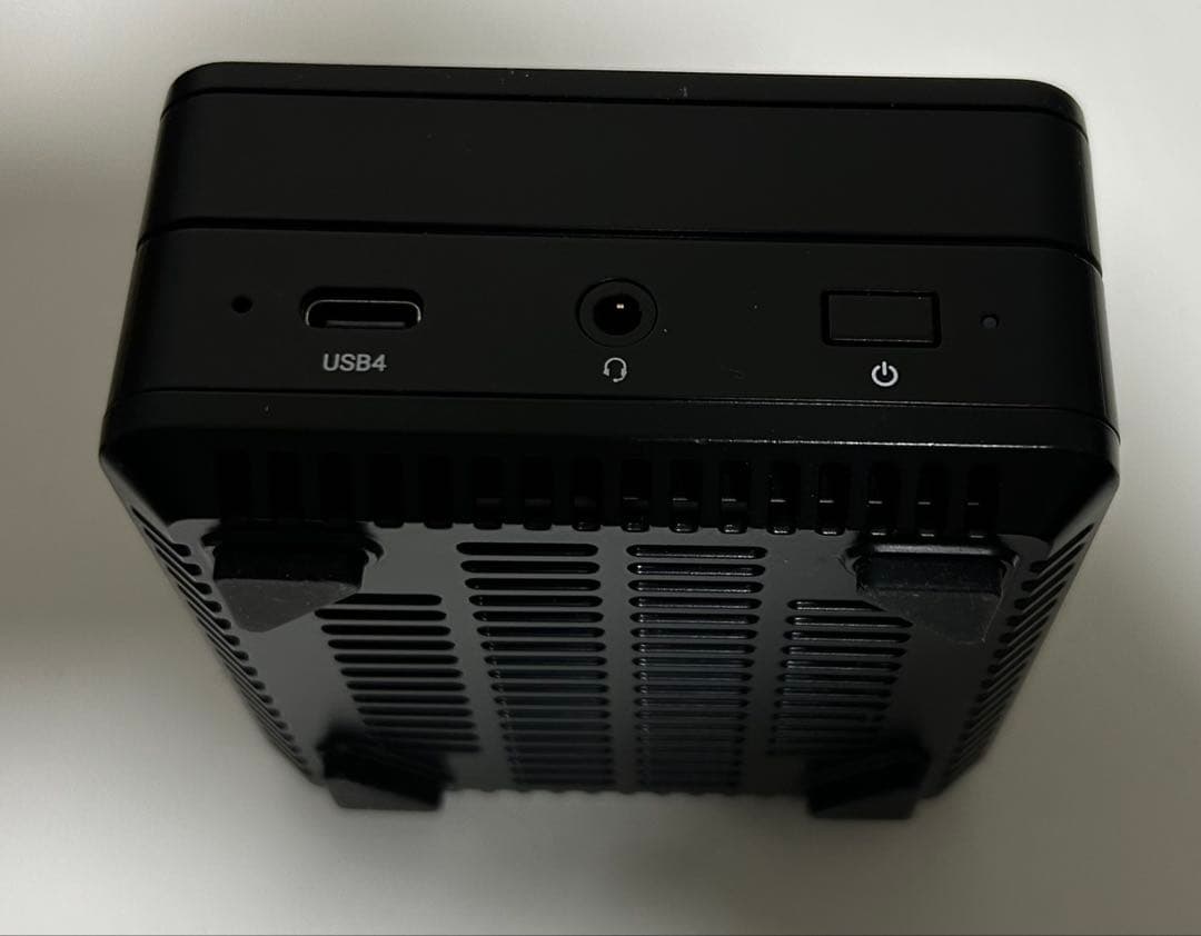 【ミニPC】MINISFORUM EM780