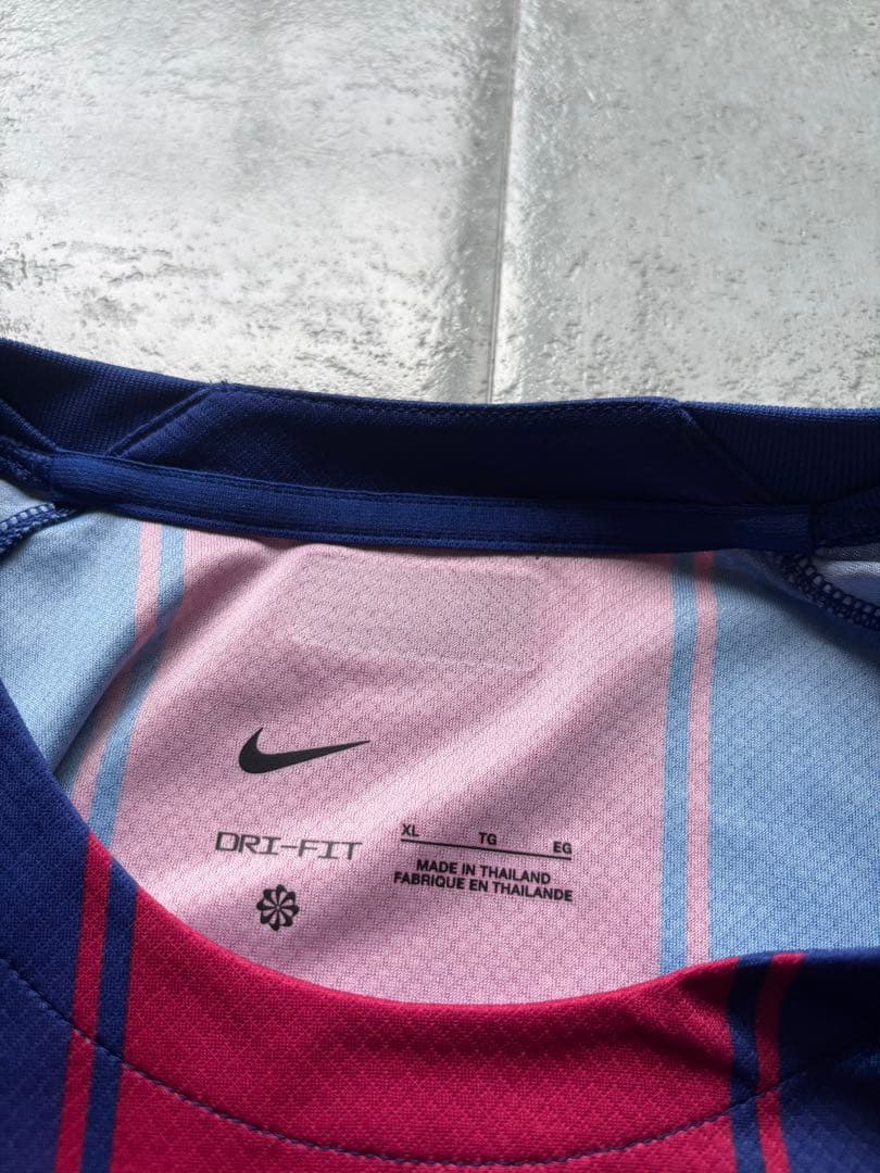 美品　25-26 ペドリ　バルセロナ　NIKE ホームユニフォーム　正規品