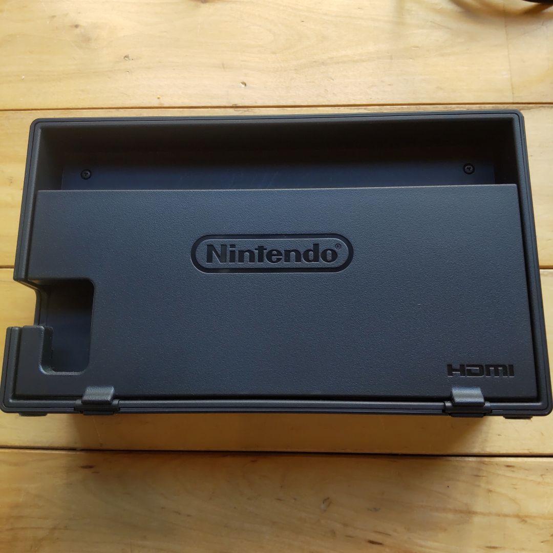 NintendoSwitch　ニンテンドースイッチ　本体　収納ケース付き