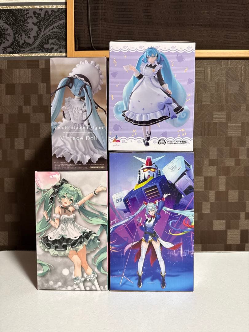 初音ミク　フィギュア　4点