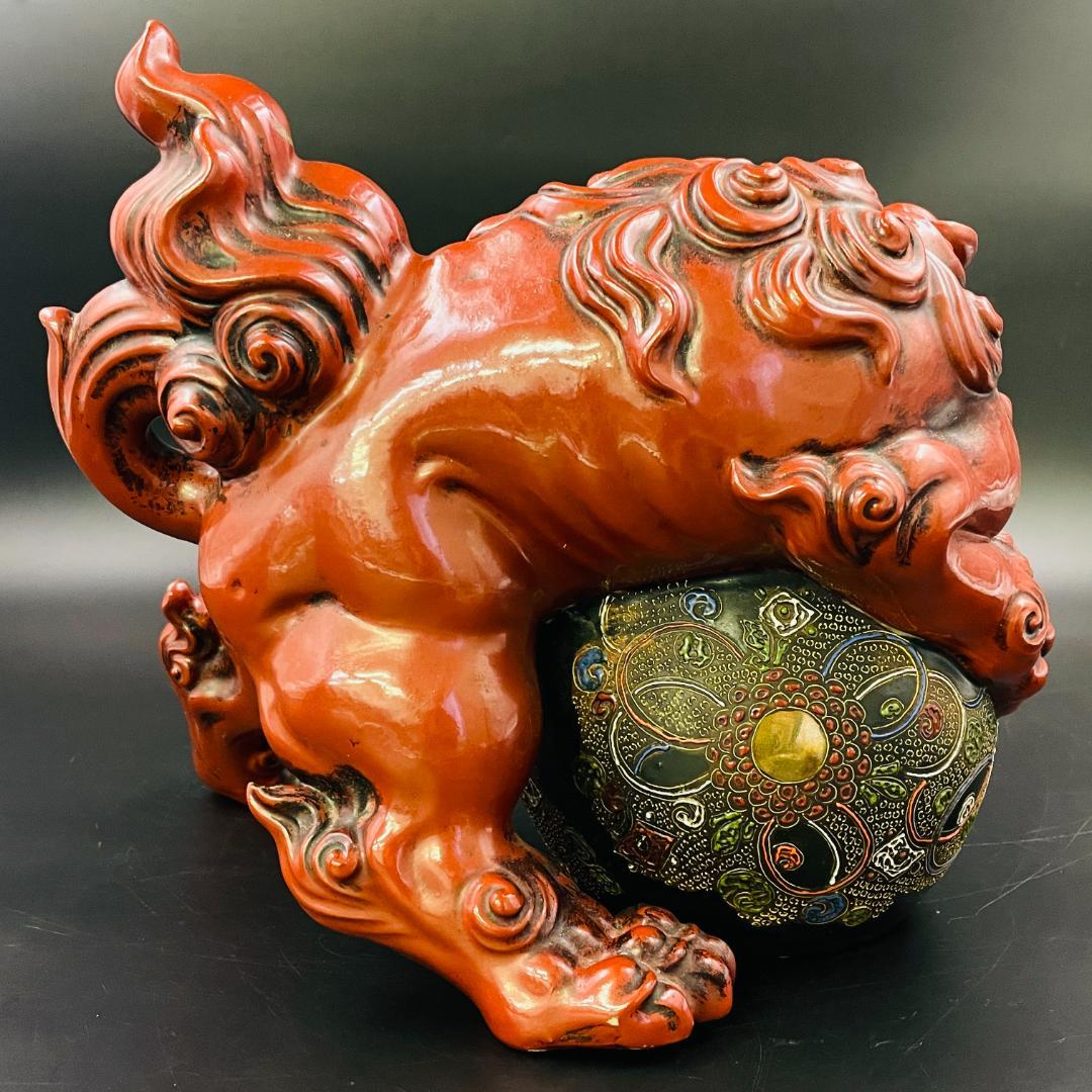 旧家蔵出し 九谷焼 玉乗り獅子 赤獅子 シーサー 狛犬 置物 魔除け 28cm
