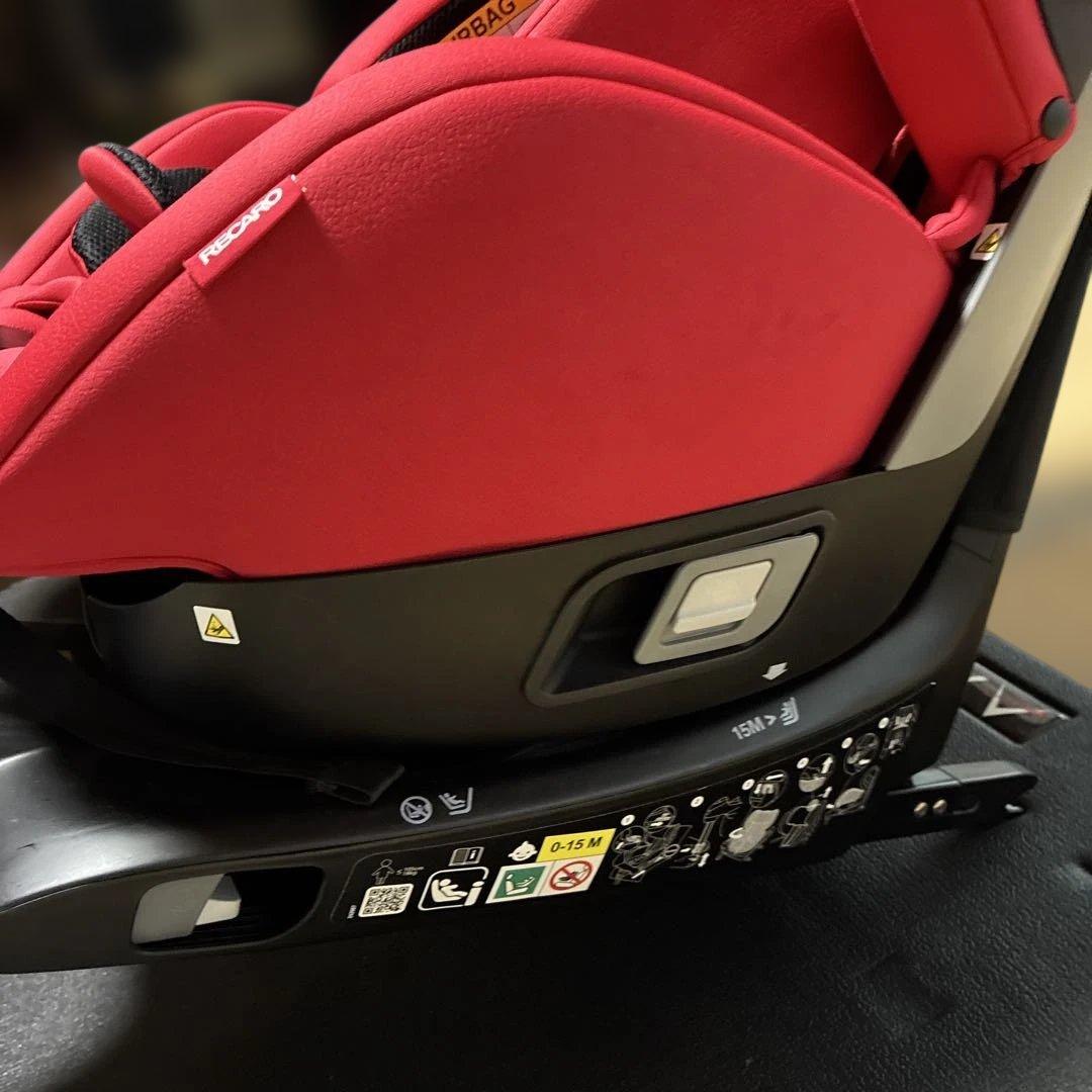 yuu プロフ必読 RECARO チャイルドシート 赤 ISOFIX