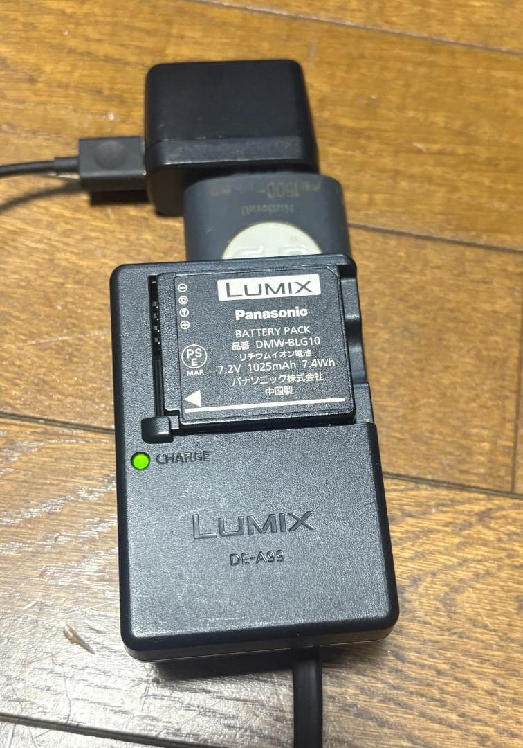 t*o様 LUMIX GX7MK2ミラーレスカメラ ズームレンズ＆25mm単焦点