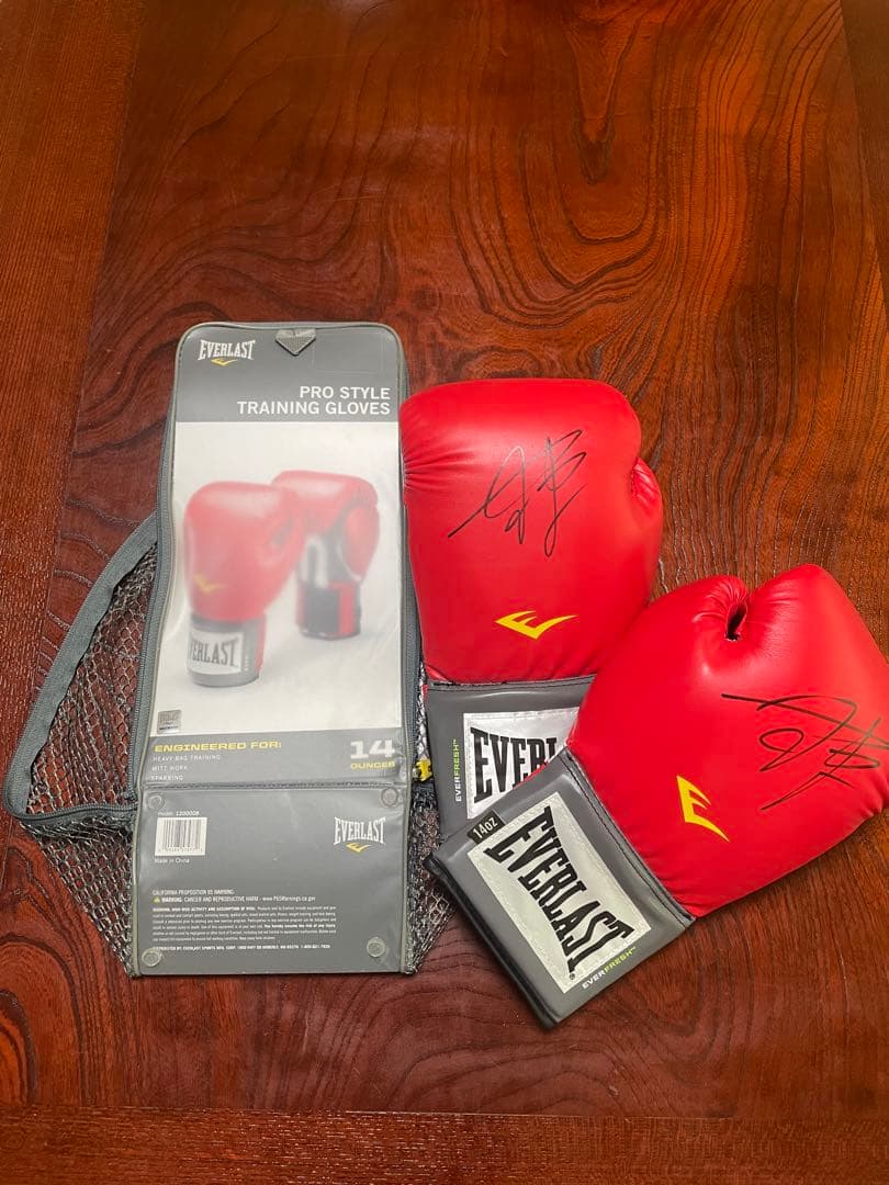 朝倉未来　サイン入り　グローブ